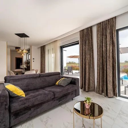 Anabel * 普利拉卡